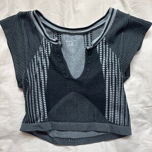 Urban Outfitters Black and Gray Ribbed Crop Top